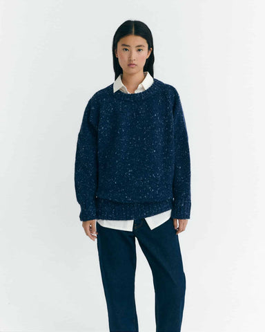 NAVY LIZA KNITTED SWEATER von THINKING MU