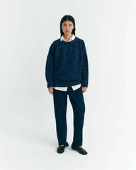 NAVY LIZA KNITTED SWEATER von THINKING MU