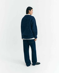 NAVY LIZA KNITTED SWEATER von THINKING MU